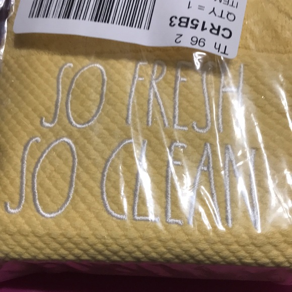 NEW Rae Dunn SO FRESH SO CLEAN hand towels set of 2 NEW BNIP - Picture 4 of 6